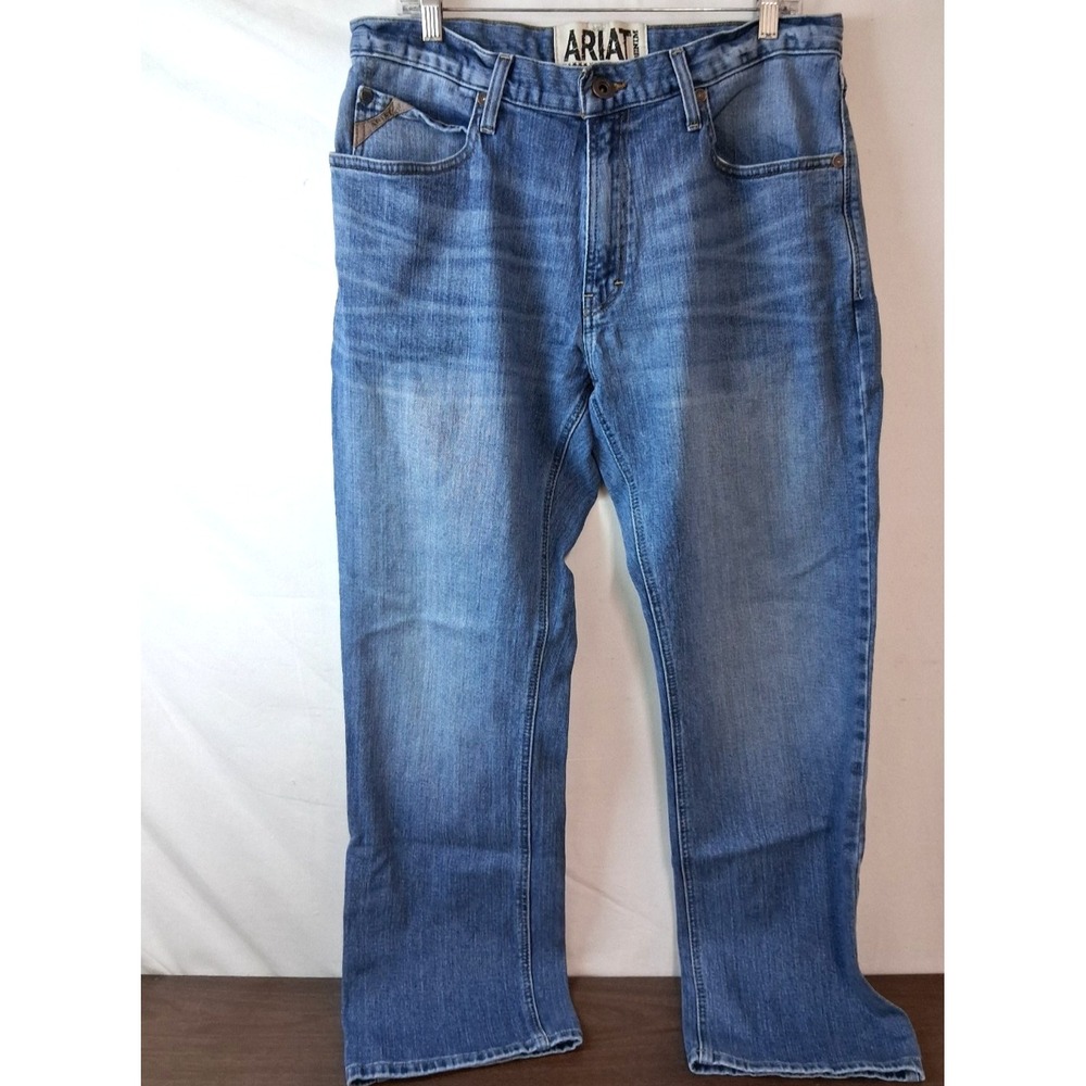 Ariat M2 Men's Relaxed Boot Cut Blue Denim Jeans SZ 34/32